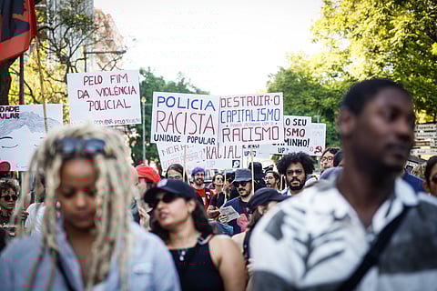 Cerca de 600 manifestantes exigem justiça contra violência policial