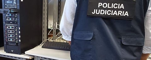 Detidos dois homens por crimes de pornografia de menores em Lisboa