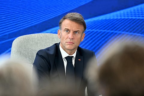 Macron está há quase duas semanas em consultas para tentar nomear um novo primeiro-ministro.