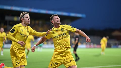 Jens Hauge (ex-Milan) e o goleador Kasper Hogh são dois dos principais jogadores da equipa norueguesa.