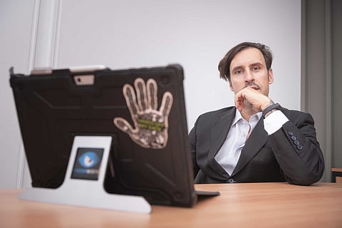 Desconfiar é a melhor maneira de se movimentar no mundo digital