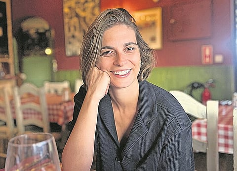 A atriz comeu, em tempos, um ovo milenar, Sabe o que é? Venha descobrir.