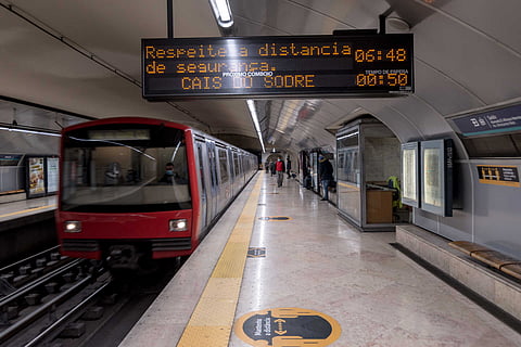 Avaria em comboio interrompe circulação na Linha Amarela do Metro de Lisboa