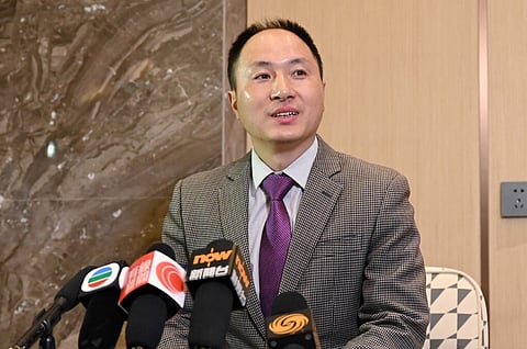 Cientista chinês que criou primeiros bebés geneticamente modificados retoma investigação