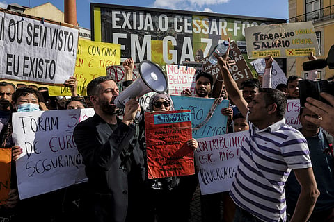 "Eu existo com ou sem visto". Associações de imigrantes na AR contra as alterações na lei dos estrangeiros