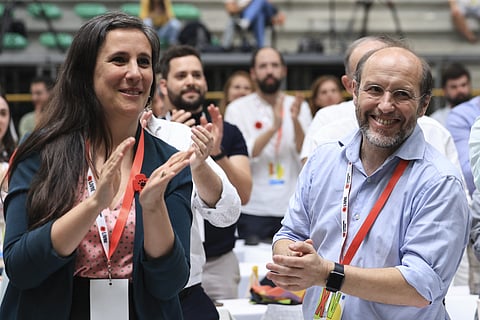 Isabel Mendes Lopes (esq.) e Rui Tavares (dir.) são os dois primeiros nomes da lista vencedora para o Grupo de Contacto (direção) do Livre.