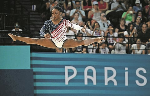 Simone Biles ajuda EUA a recuperar o ouro e vai atacar o trono que já foi seu