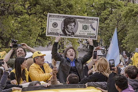 Argentina está cada vez mais doente mas Milei ainda garante ter a cura