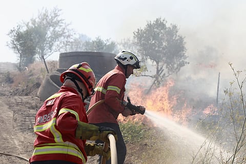Proteção Civil desaconselha uso de autoestradas na área norte do país. Há 18 vítimas, entre as quais um morto e dois feridos graves