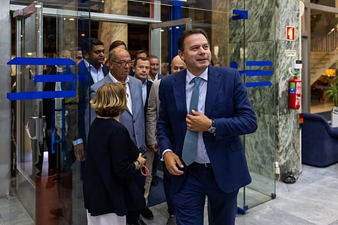 Montenegro disponível para “aproximar posições” ao PS mas avisa que aprovação “não é um favor ao Governo”