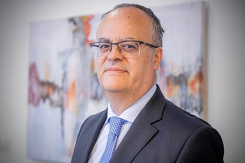 Vitalino Canas.