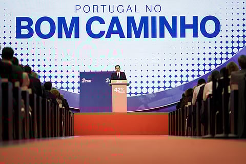 Luís Montenegro optou por revolucionar equipa dirigente num congresso com muitos elogios à governação da AD.