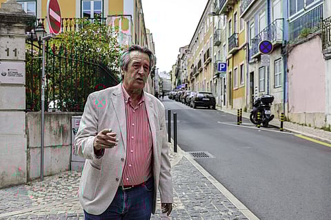 José Iglésias, fotografado na Rua do Sol ao Rato, onde foi detido pela PSP em 1973.