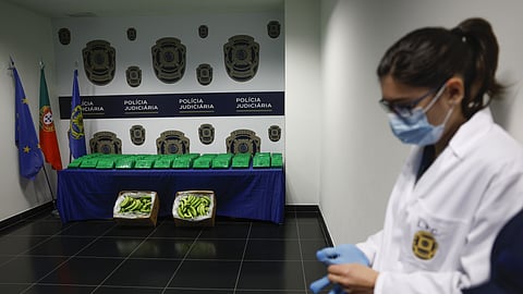 Rota marítima ganha cada vez mais destaque no transporte da droga.