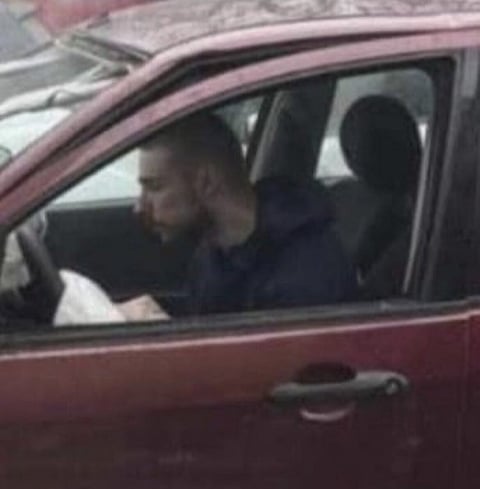 Carro a alta velocidade atropela várias pessoas em cidade polaca