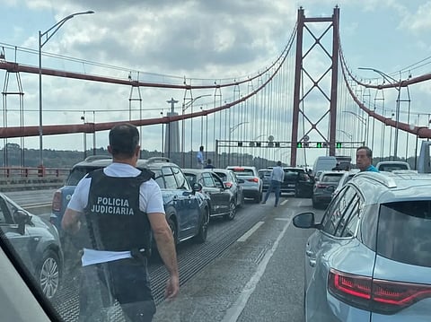 Prisão preventiva para suspeitos de assaltos a ourivesarias em Fátima detidos na Ponte 25 de Abril