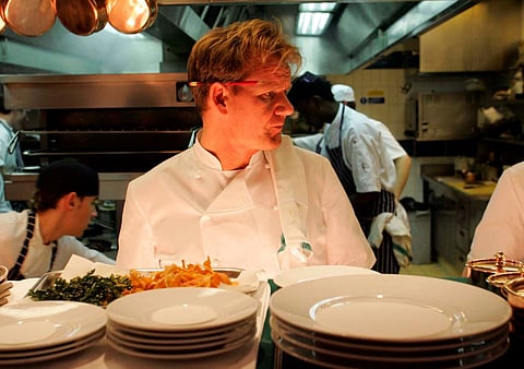 Embora Ramsay já não trabalhe profissionalmente na cozinha com frequência, continua a gostar de cozinhar. “Está-me no sangue, não é?”, diz. -- Jonathan Player/The New York Times