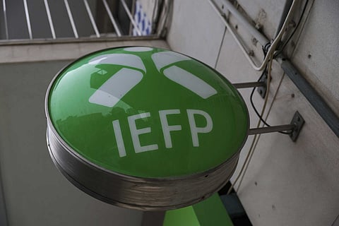 Desemprego registado acelera para 3,3% em novembro