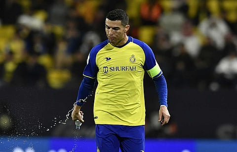 Cristiano Ronaldo suspenso um jogo por gesto ofensivo em partida da Liga saudita