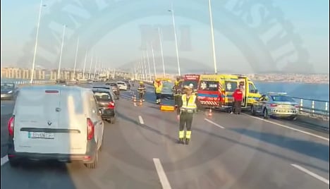 Trânsito na Ponte Vasco da Gama reabriu numa via após acidente com 12 veículos