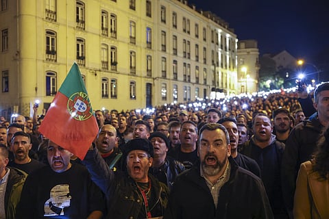 Oitenta polícia dormiram nas escadas da Assembleia da República em protesto