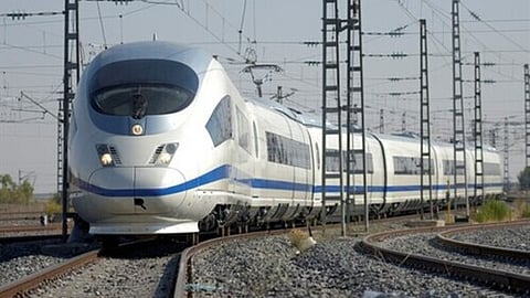 Parlamento recomenda ao Governo que lance concurso do primeiro troço do TGV até fim de janeiro