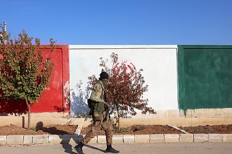 Exército sírio lança contraofensiva em Hama para fazer recuar rebeldes