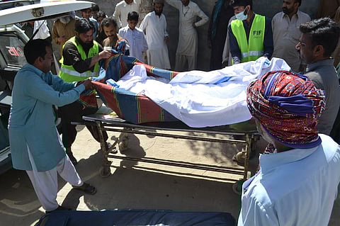 Morreu cristão atacado por uma multidão por suposta blasfémia no Paquistão