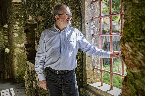 “As divisões políticas são um dos aspetos mais dinâmicos e mutáveis da Revolução Francesa”