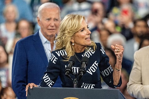 Primeira-dama dos EUA garante que Biden vai continuar a lutar pela reeleição