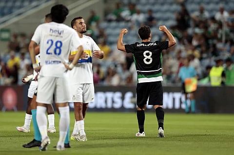 Sporting desperdiça vantagem de dois golos e cede empate com belgas no Algarve