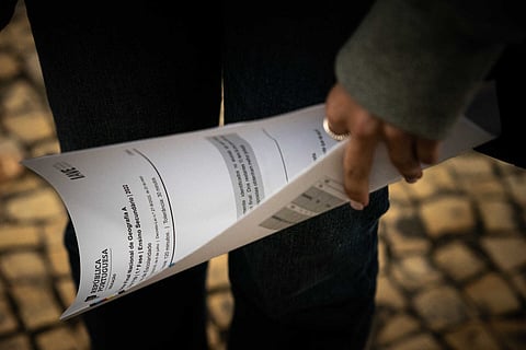 Professores de informática chamados para arranjar computadores avariados