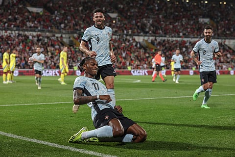 Numa imagem só, três marcadores de golos. Rafael Leão, Gonçalo Ramos e Bruno Fernandes marcaram à Suécia.