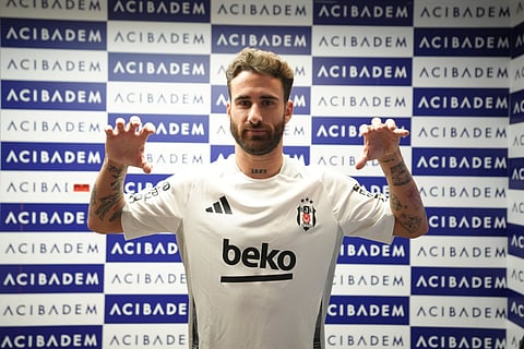 Presidente do Besiktas revela que tem proposta do Benfica para fazer regressar Rafa Silva à Luz