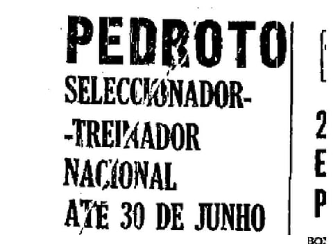 Almirante Thomaz de tesoura em punho