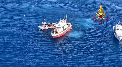 Veleiro com bandeira do Reino Unido naufraga ao largo da Sicília. Pelo menos um morto e seis desaparecidos