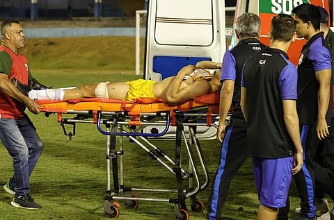 Guarda-redes do Grêmio Anápolis atingido com uma bala de borracha disparada por um polícia (com vídeo)