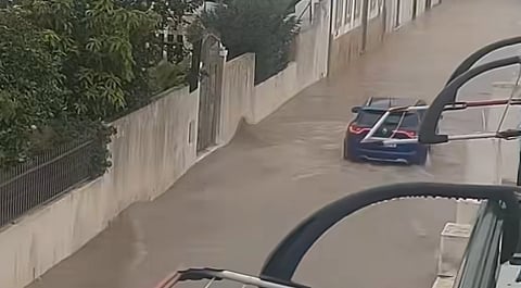 Veja os vídeos. Chuva intensa alagou estradas, caves e lojas em Albufeira e Olhão