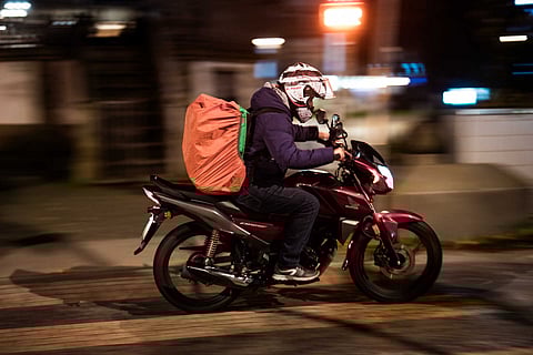 Anulada sentença que reconhecia contrato de trabalho entre estafeta e Uber Eats