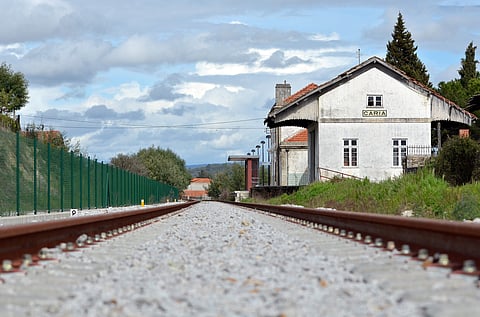 Greve da CP continua a paralisar comboios