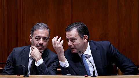 O primeiro-ministro, Luís Montenegro, e o antigo ministro dos Assuntos Parlamentares, Pedro Duarte