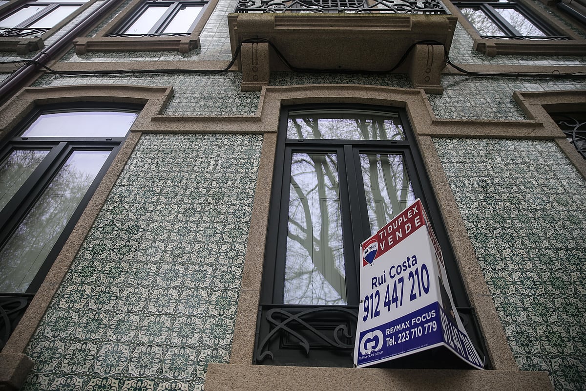 Featured image for article: Lisbon Real Estate Scarcity: Detached Houses in New Developments Drop to 7% as Prices Surge