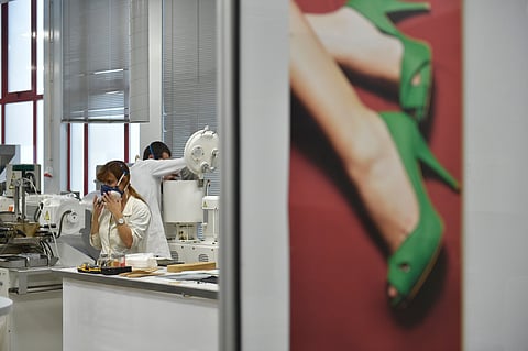Laboratório do Centro Tecnológico do Calçado, a entidade que lançou a iniciativa Compromisso Verde para apoiar o setor na transição energética. Foto: Pedro Granadeiro/Global Imagens