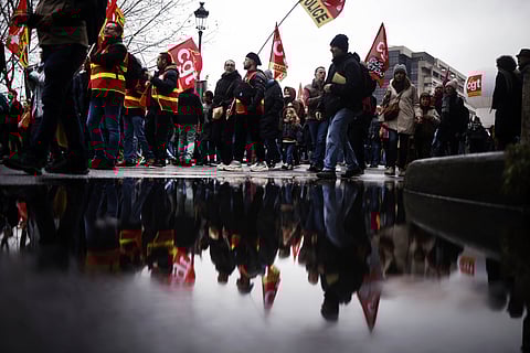 Manifestação da plataforma sindical CGT, 5 de dezembro de 2024, em Paris. Foto: EPA/YOAN VALAT