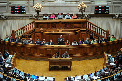 Parlamento aprova em votação final recomendação ao Governo para que arranque com TGV