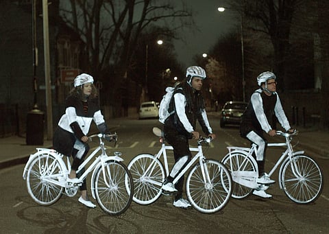Volvo cria tinta que pode salvar vida a ciclistas