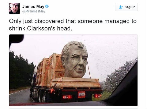 Cabeça de Jeremy Clarkson anda na estrada