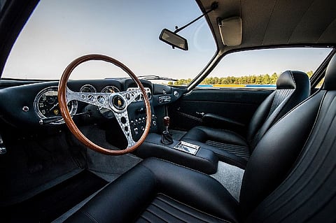 O regresso à vida de um lendário Lamborghini 350 GT