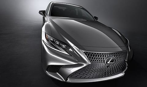 Quinta geração do Lexus LS surpreende em Detroit