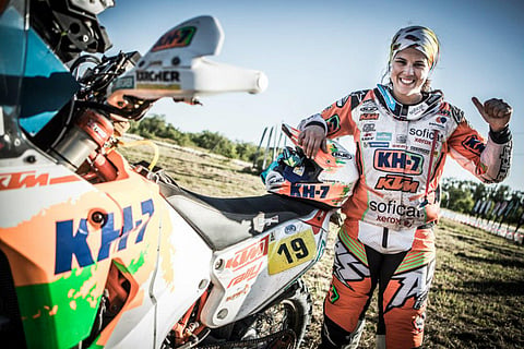 Laia Sanz, a mulher que mais vezes terminou o Dakar